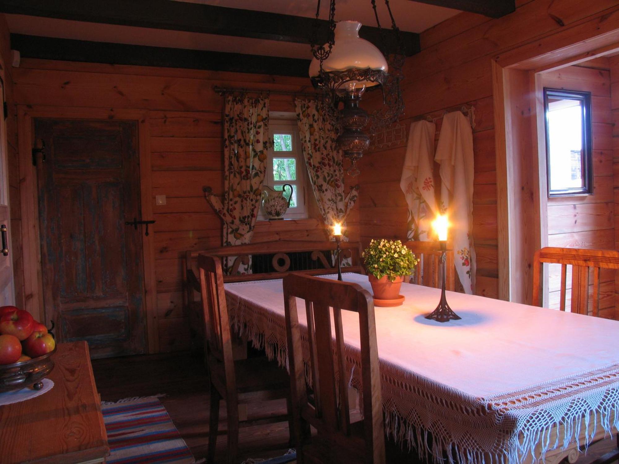 Apartamenty Carskie Białowieża Rom bilde