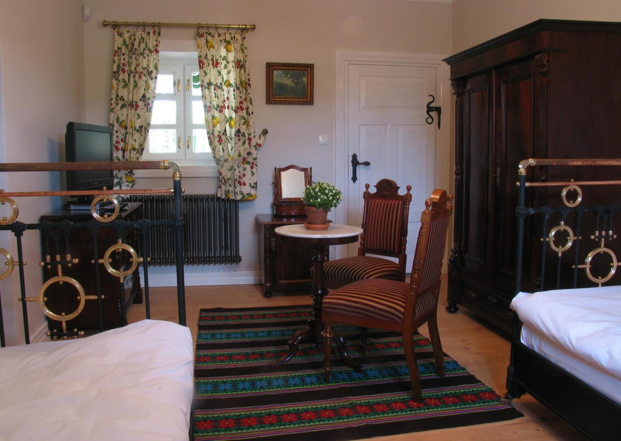Apartamenty Carskie Białowieża Rom bilde